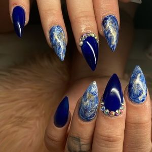 Press on nails custom made